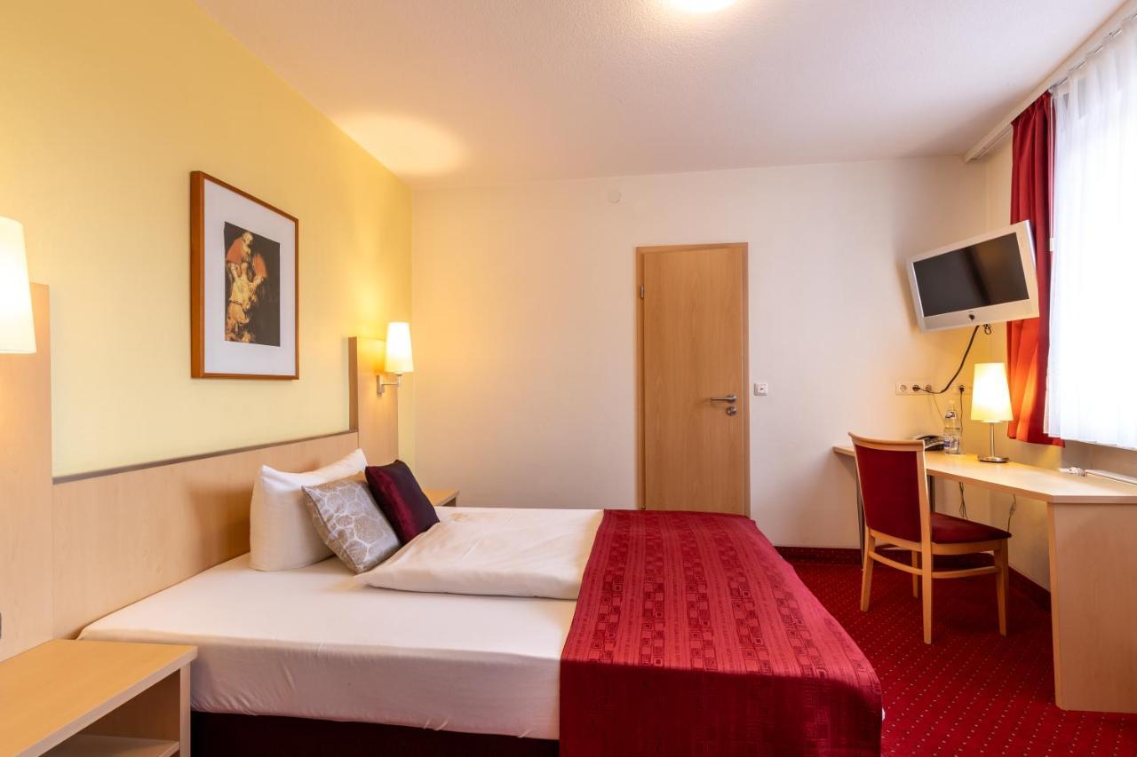 Hotel An Der Eiche Κούλμμπαχ Εξωτερικό φωτογραφία